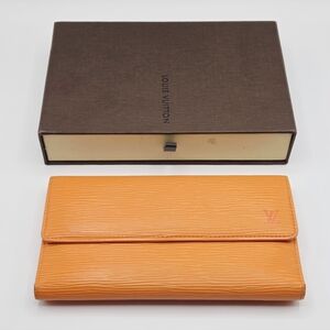 Louis Vuitton Orange Epi Leather Chain Wallet Trifold With Authentication Letter